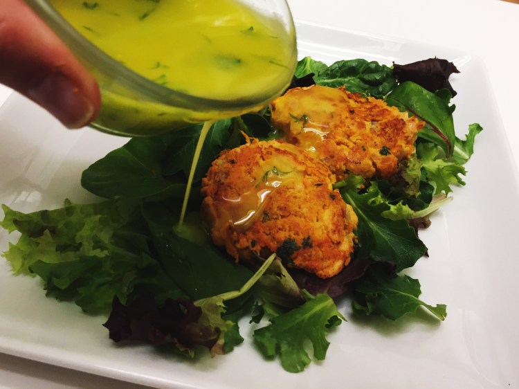 Salmon Sweet Potato Cakes with Lemon Herb Aioli - New Kid On The Guac